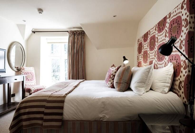 منزل غرفة نوم واحدة, The Swan