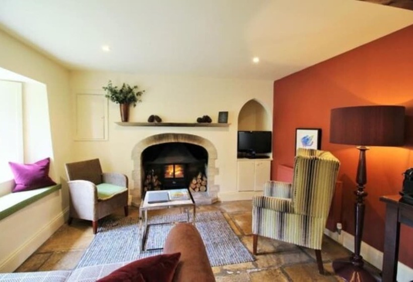 غرفة قياسية, The Swan