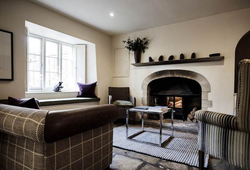 غرفة قياسية, The Swan