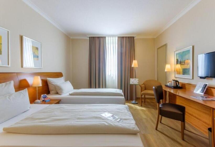 标准房带园景, Philero Hotel Köln