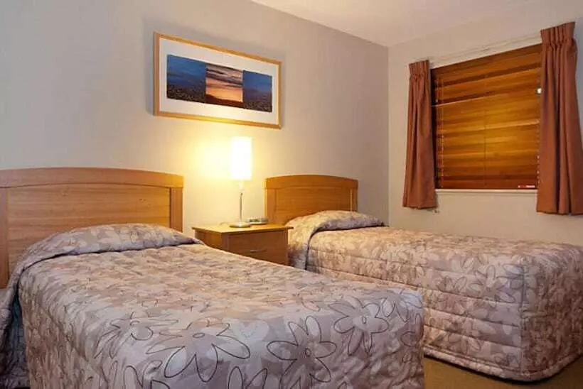 آپارتمان 3 خوابه, Riverside Holiday Apartments