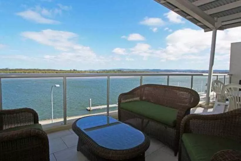 1 Bedroom Apartment River View, Riverside Holiday Apartments