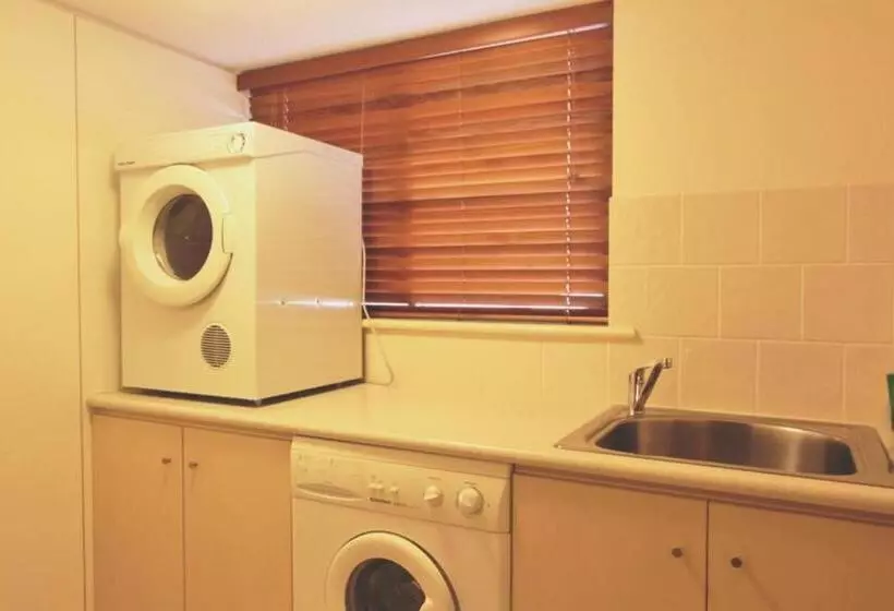 آپارتمان 2 خوابه, Riverside Holiday Apartments