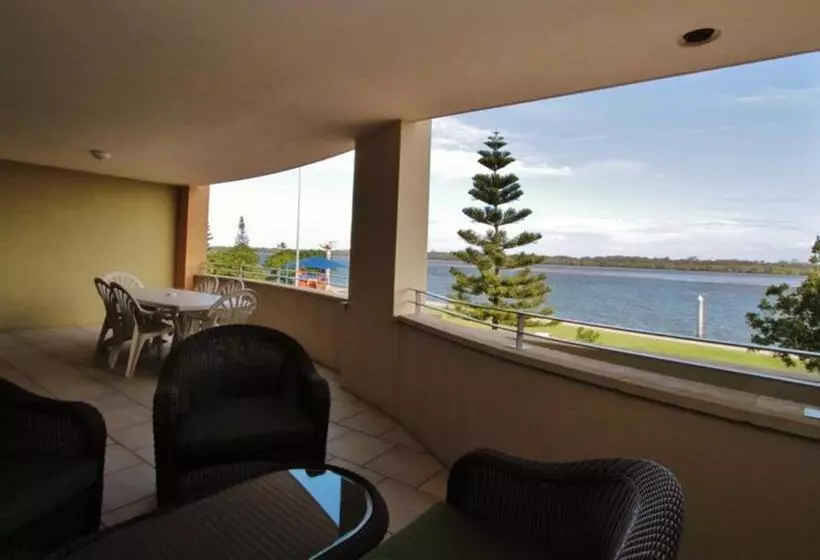 آپارتمان 2 خوابه, Riverside Holiday Apartments