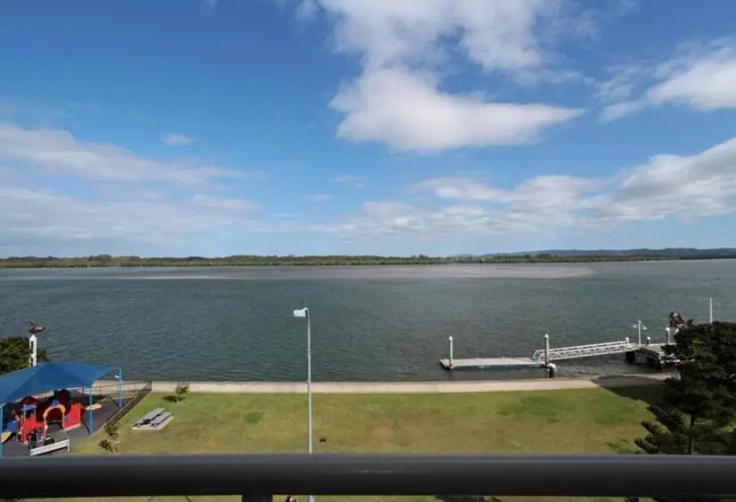 آپارتمان 2 خوابه, Riverside Holiday Apartments