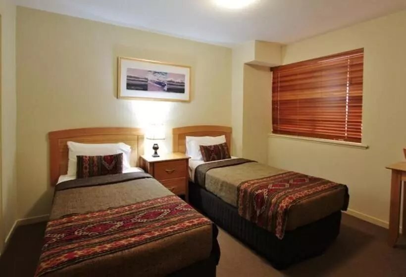 آپارتمان 2 خوابه, Riverside Holiday Apartments