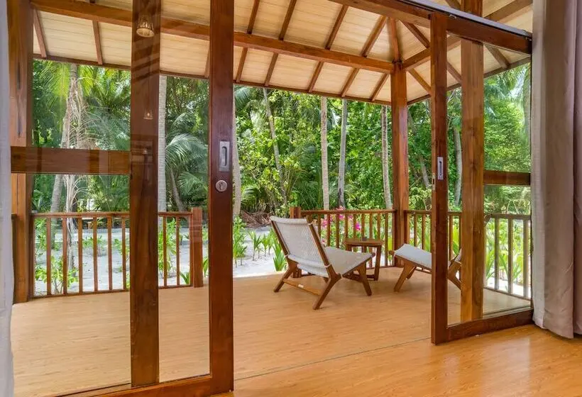 ویلای لوکس 1 خوابه, Fiyavalhu Resort Maldives