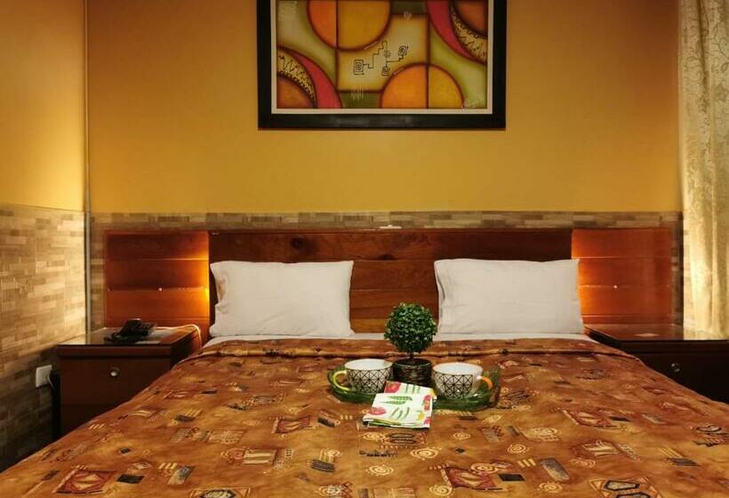 اتاق خانوادگی, Dia Y Noche