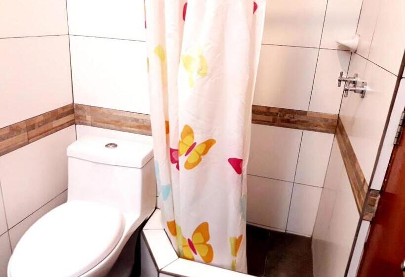 اتاق خانوادگی, Dia Y Noche