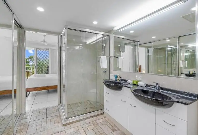 ３ベッドルームアパートメント, Tingeera Bespoke Beachfront Apartments