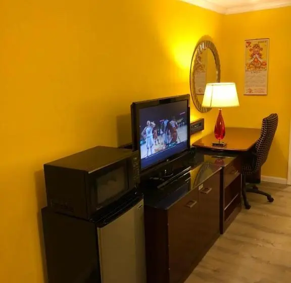 キングサイズベッドのスタンダードルーム, Dragon Inn & Suites