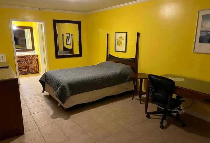 キングサイズベッドのスタンダードルーム, Dragon Inn & Suites