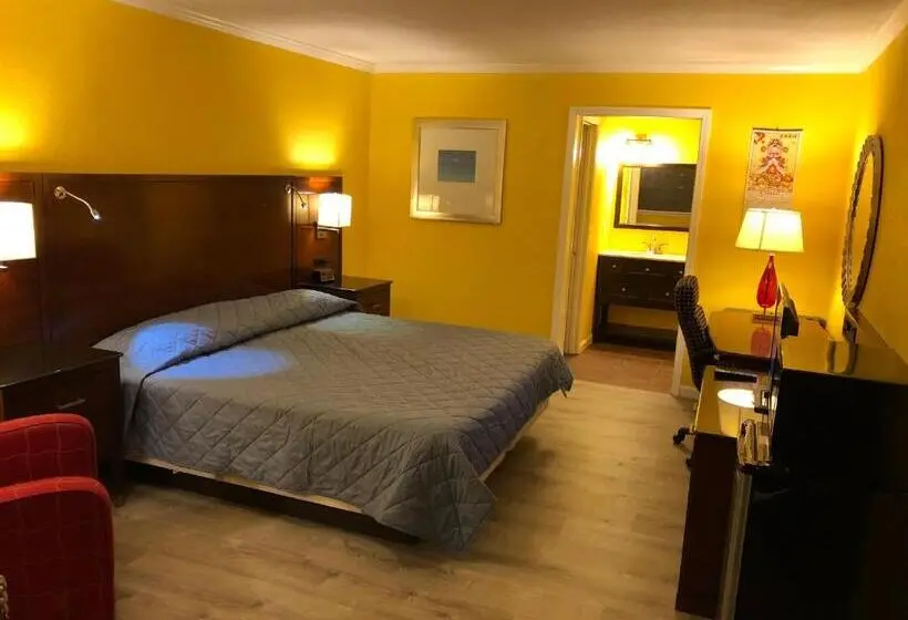 キングサイズベッドのデラックススイート, Dragon Inn & Suites
