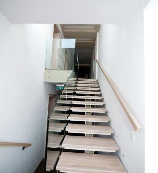 スタンダードルーム, Nova