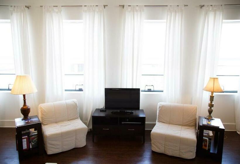 غرفة قياسية, The Lofts At The Five & Dime