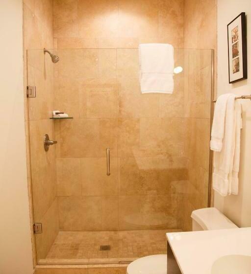 غرفة قياسية, The Lofts At The Five & Dime