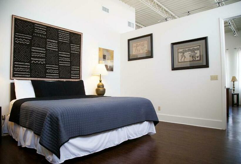 Номер Стандарт, The Lofts At The Five & Dime