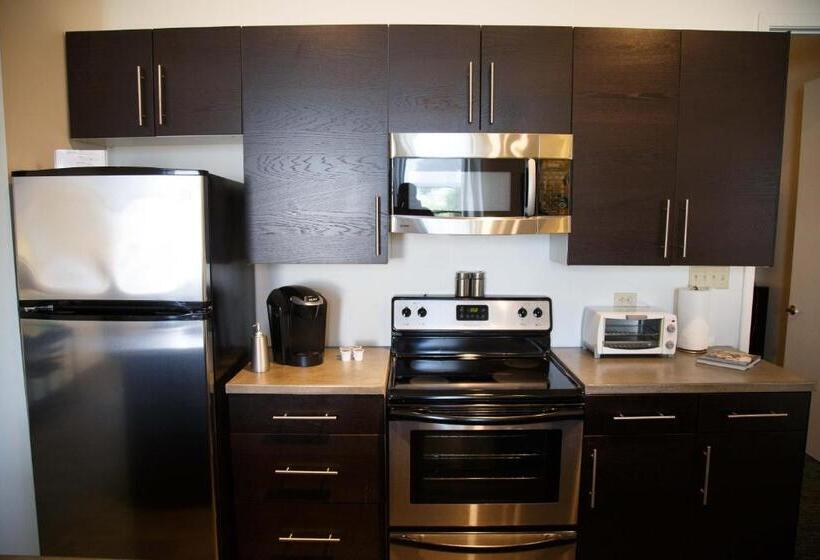 شقة غرفة واحدة, The Lofts At The Five & Dime