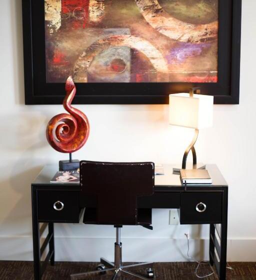 شقة غرفة واحدة, The Lofts At The Five & Dime