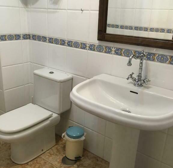 اتاق استاندارد چهار تخته, Albergue Gándara