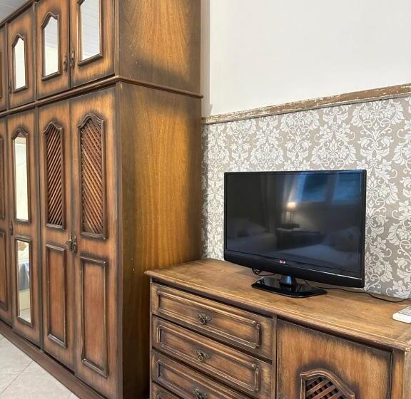 חדר משפחתי, Chácara Rosa Cortiana