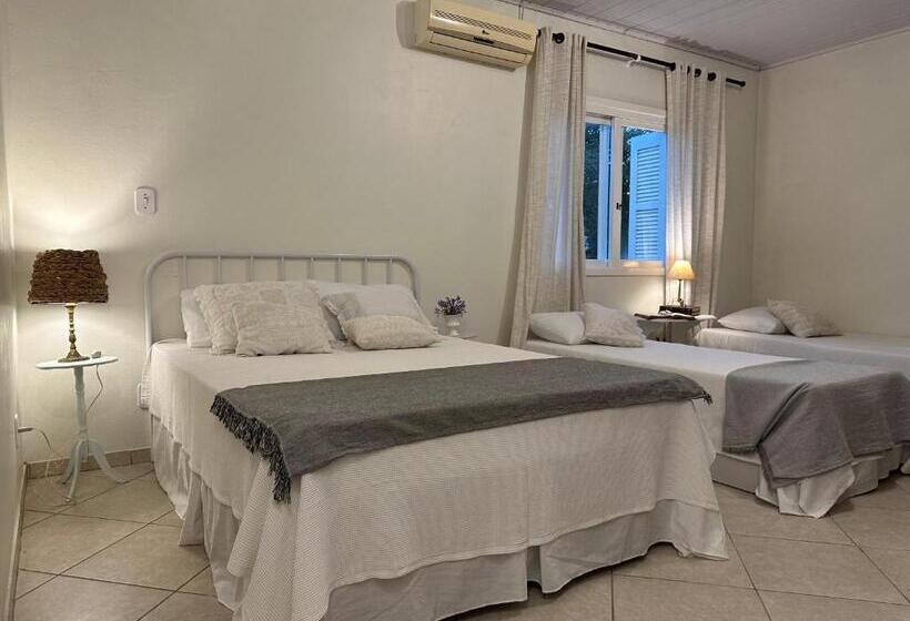 חדר משפחתי, Chácara Rosa Cortiana