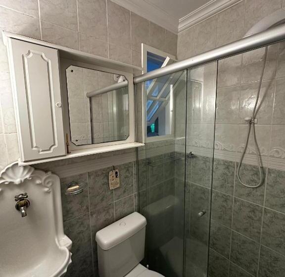 חדר משפחתי, Chácara Rosa Cortiana