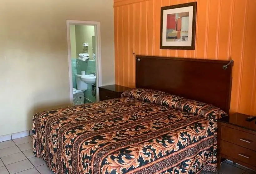 キングサイズベッドのスタンダードルーム, Budget Inn Motel Greenville Tx