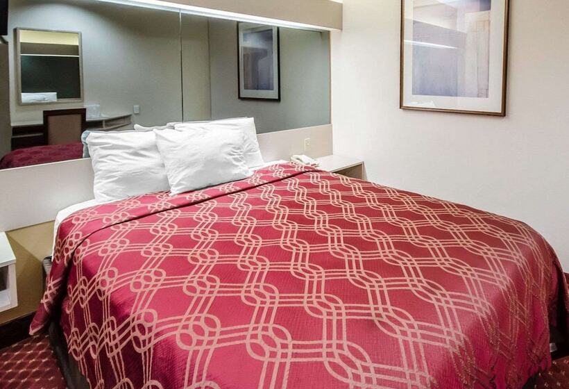 جناح, Econo Lodge Inn & Suites Evansville