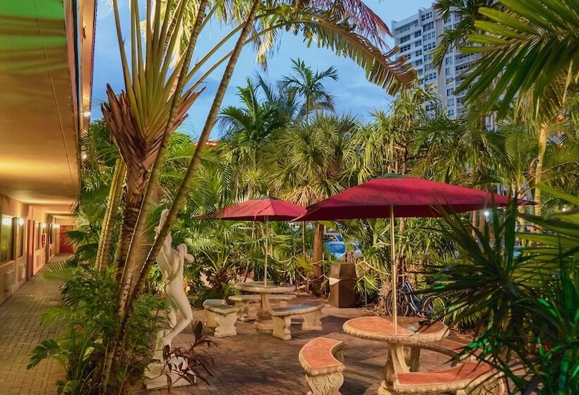 Номер Deluxe, Ft. Lauderdale Beach Resort