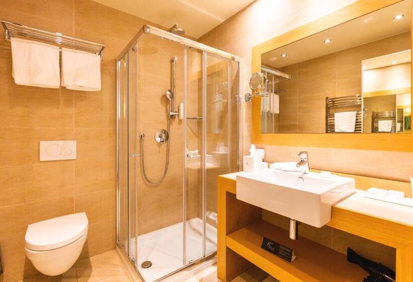 Comfort room with garden view, Kurhaus Cademario