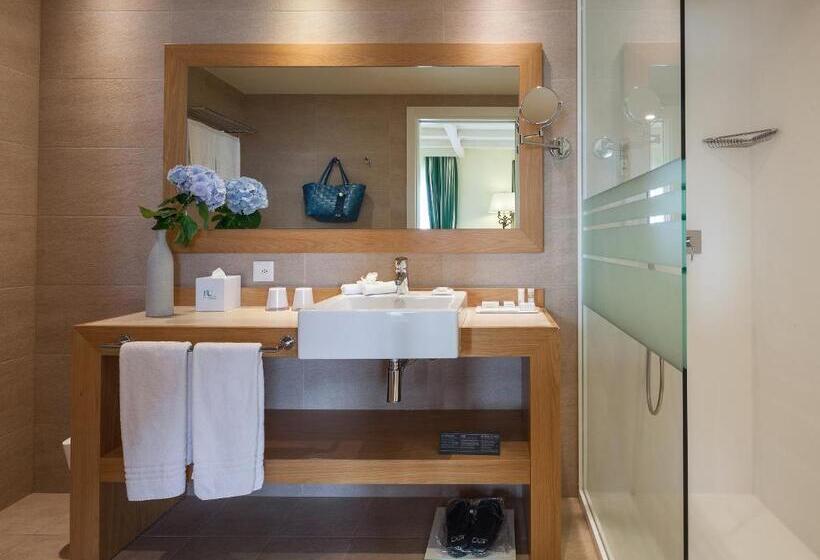 Comfort room with lake view, Kurhaus Cademario