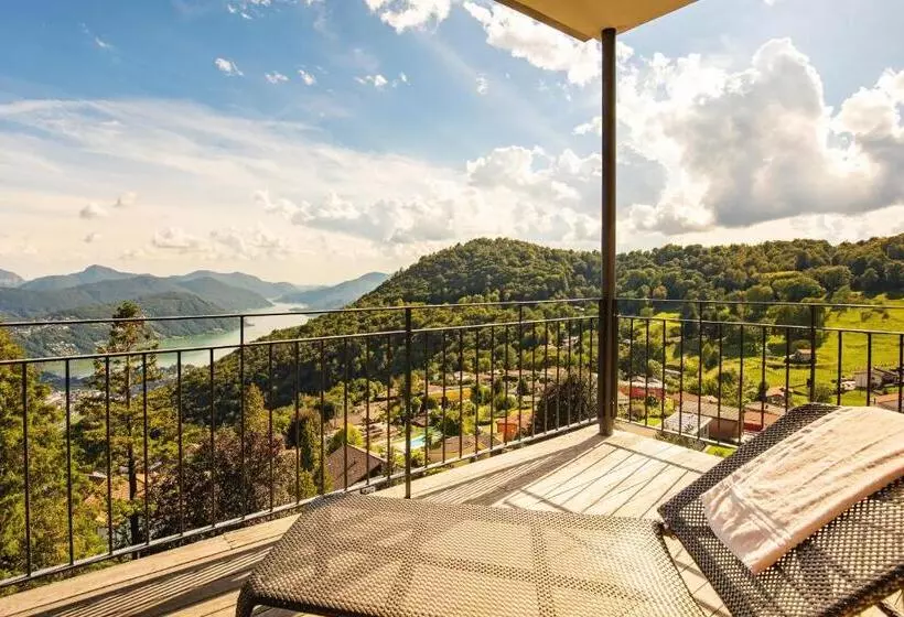 سوییت جونیور با بالکن, Kurhaus Cademario