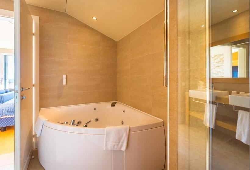 阁楼套房, Kurhaus Cademario