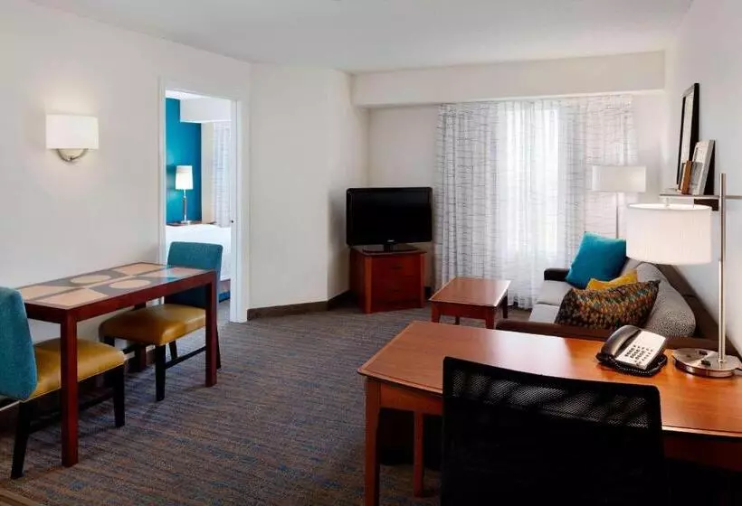 سوییت, Residence Inn Saint Louis Airport / Earth City