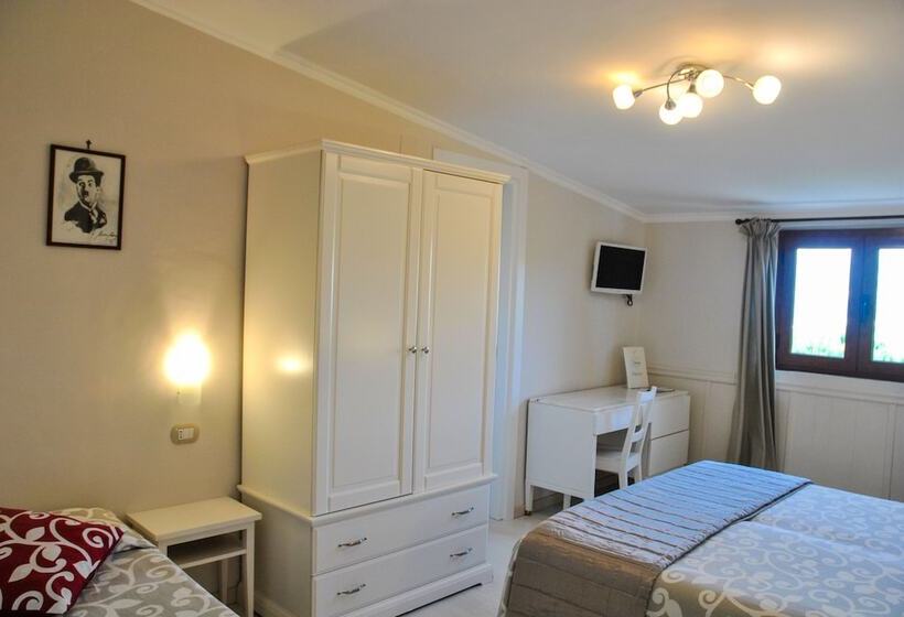 스탠다드 4인용 룸 바다전망, Villa Fiorita