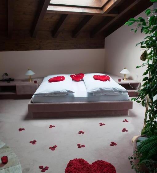 סוויטה, Seminar  & Erlebnishotel Römerturm