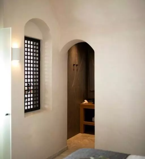 سوئیت با چشم‌انداز, Andromeda Villas & Spa Resort