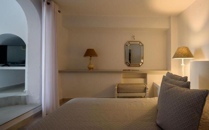 两卧家庭套房, Andromeda Villas & Spa Resort