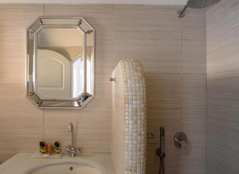 两卧家庭套房, Andromeda Villas & Spa Resort