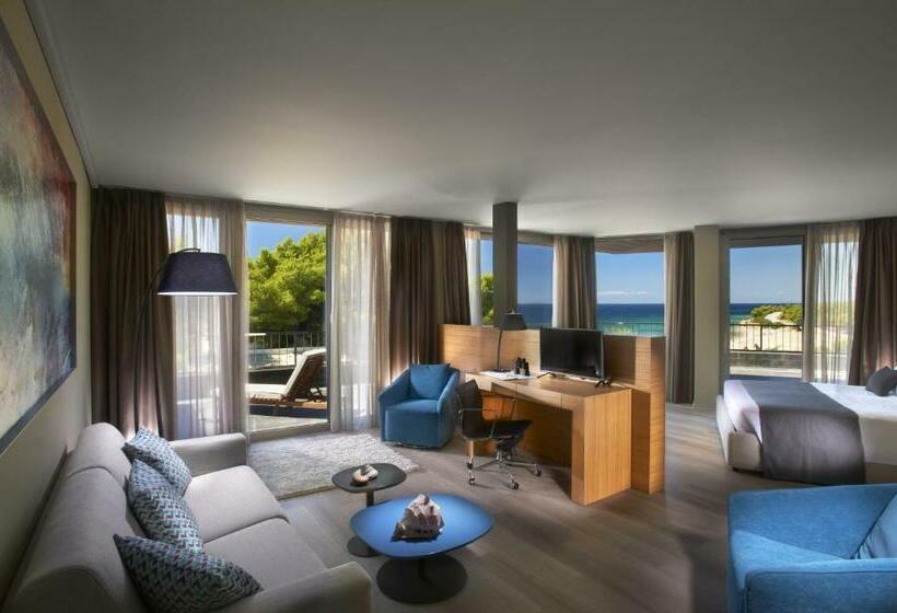 סוויטה דלוקס, Blue Dolphin