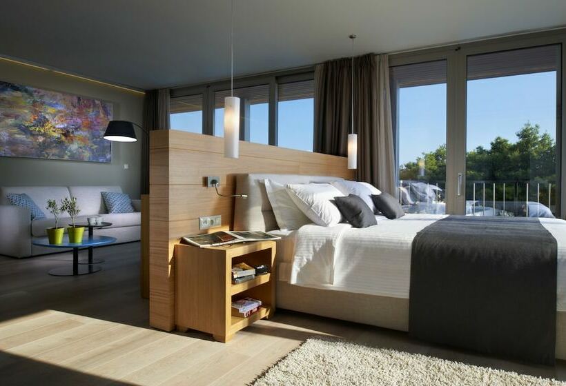 סוויטה דלוקס, Blue Dolphin