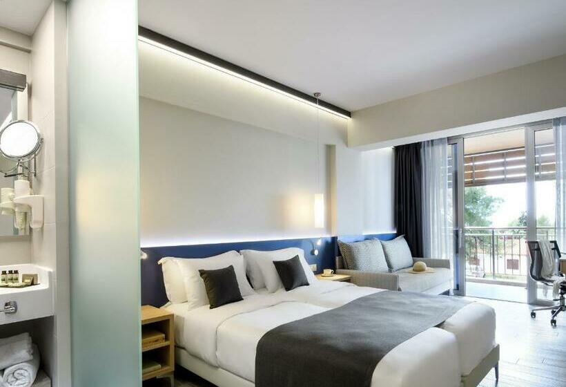 חדר דלוקס, Blue Dolphin