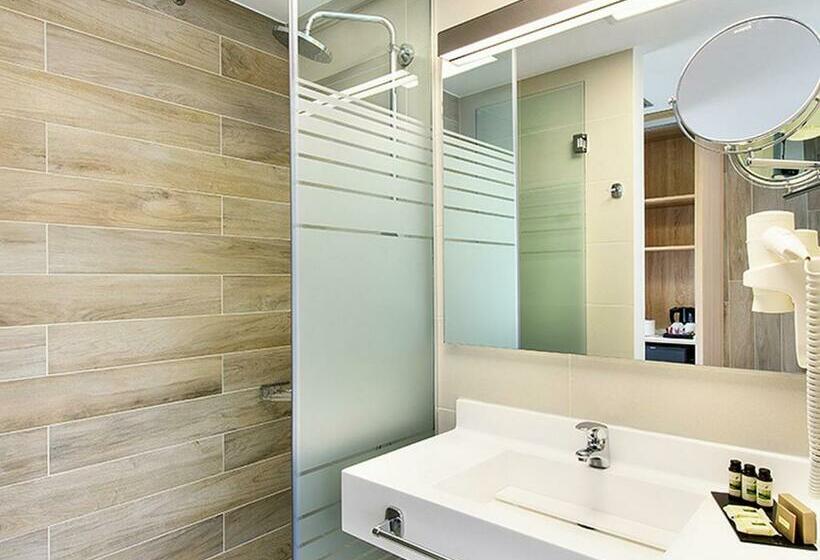 חדר דלוקס, Blue Dolphin