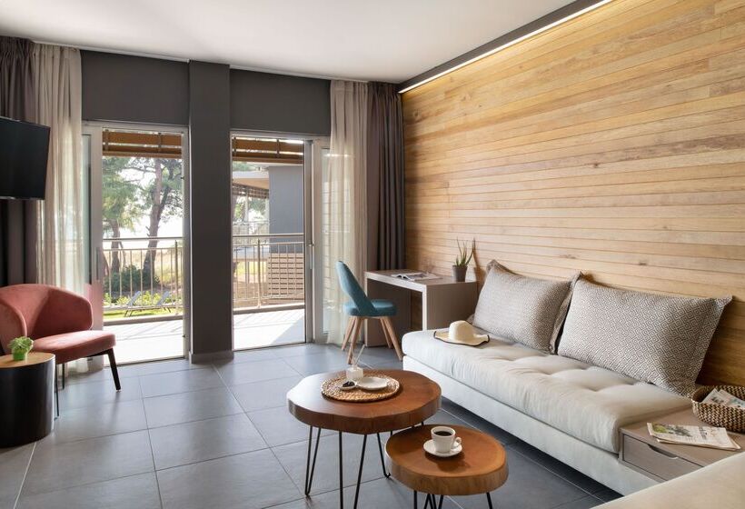 Family Suite, Blue Dolphin
