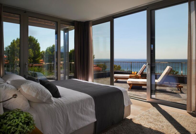 סוויטה דלוקס, Blue Dolphin