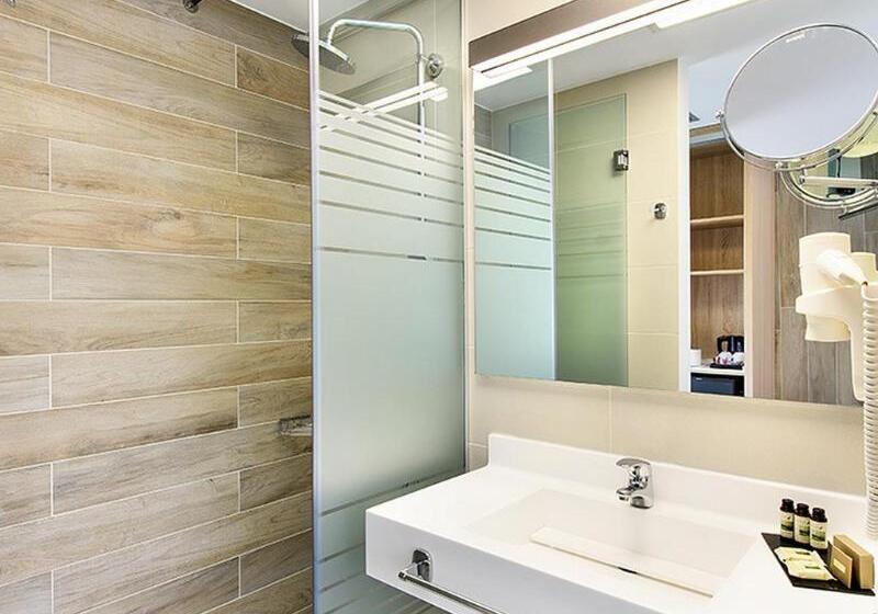 חדר דלוקס, Blue Dolphin