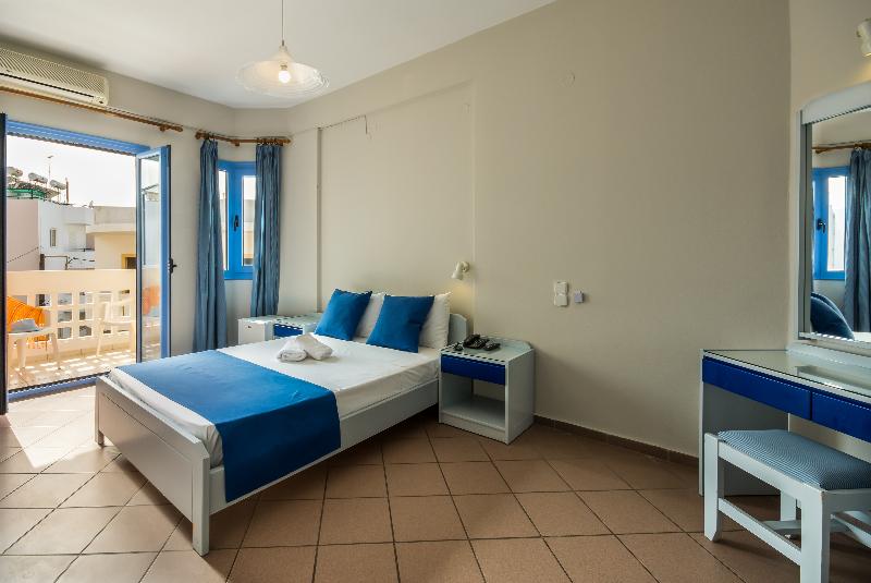 غرفة قياسية ثلاثية, Central Hersonissos