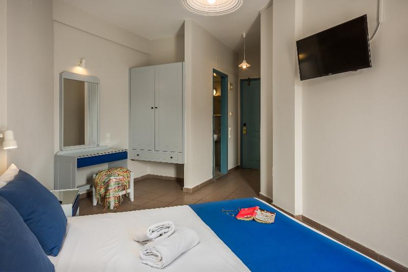 غرفة قياسية ثلاثية, Central Hersonissos