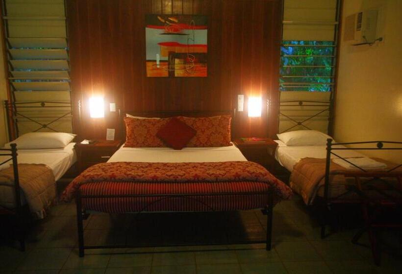 בונגלו משפחתי, Heritage Lodge